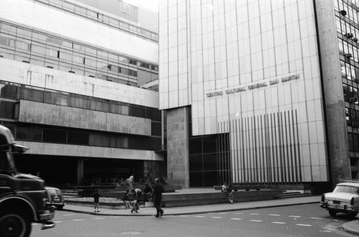 Negativos fotográficos: Centro Cultural Gral. San Martín  