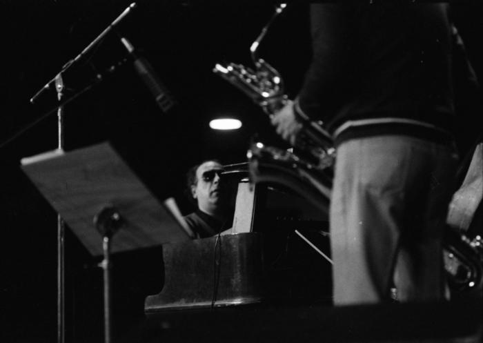 Negativos fotográficos: Tenrenro - Larumbe - López - González - Hall. 